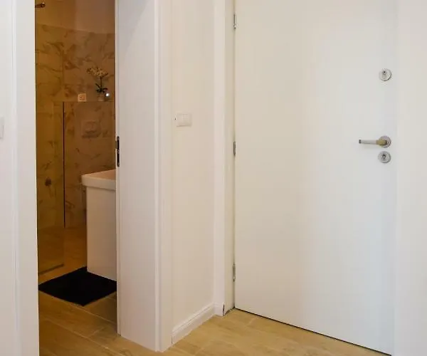 Laura Apartment Pag Town