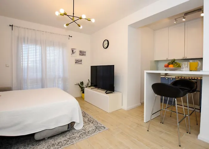 Laura Apartment Pag Town