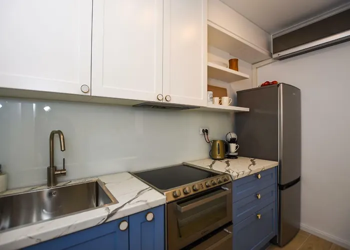 Laura Apartment