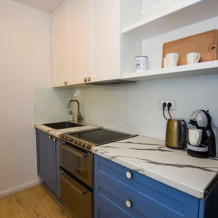 Laura Apartment