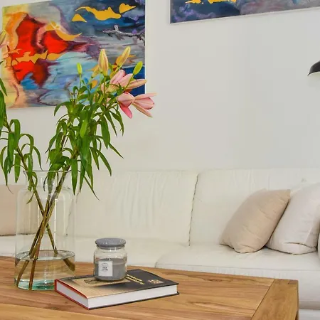 Apartment Laura Pag Town